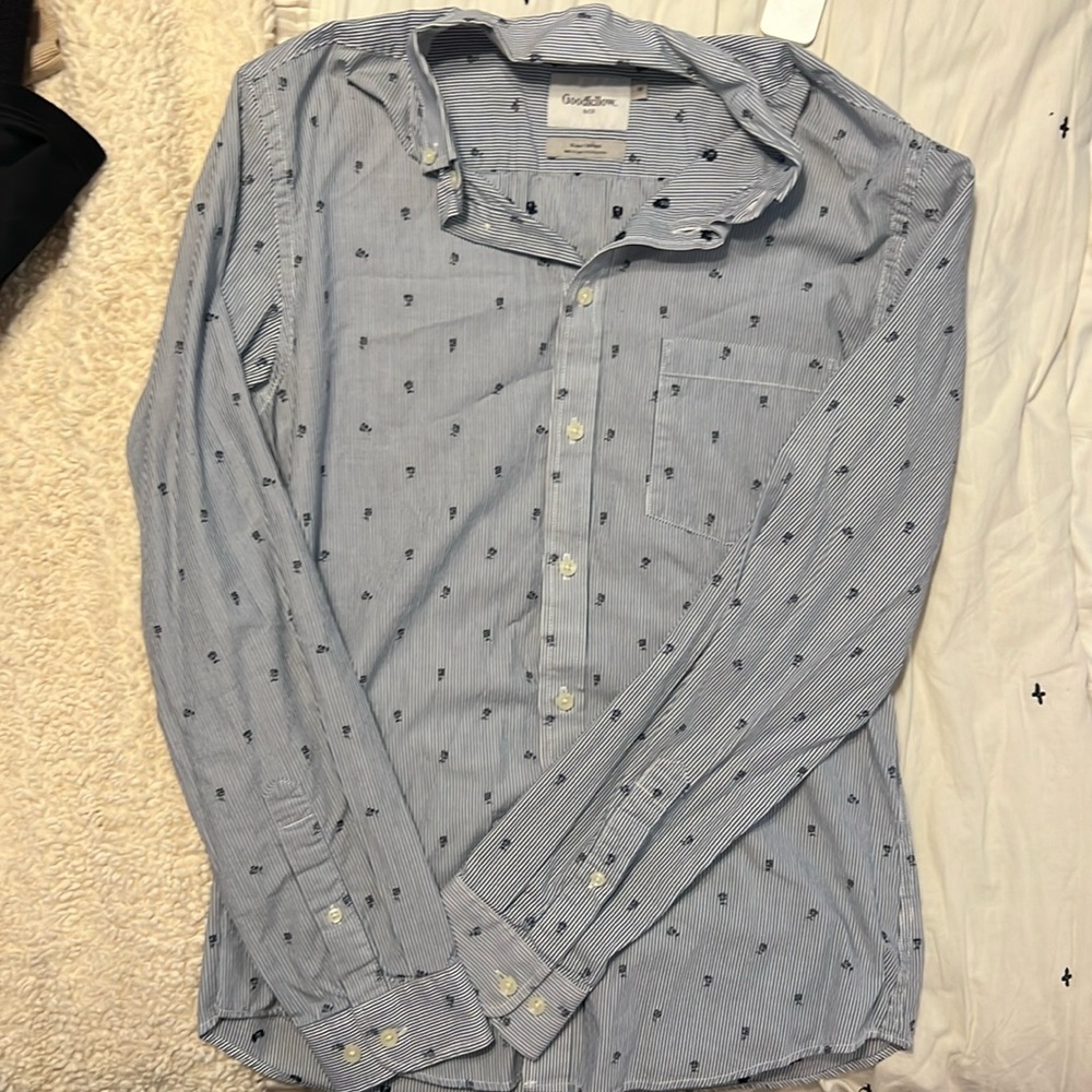 Men’s long sleeve button up.